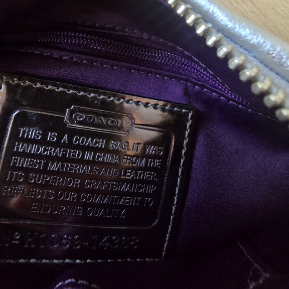 Rare Coach Sequin Silver Chain Bag - Picture 5 of 5